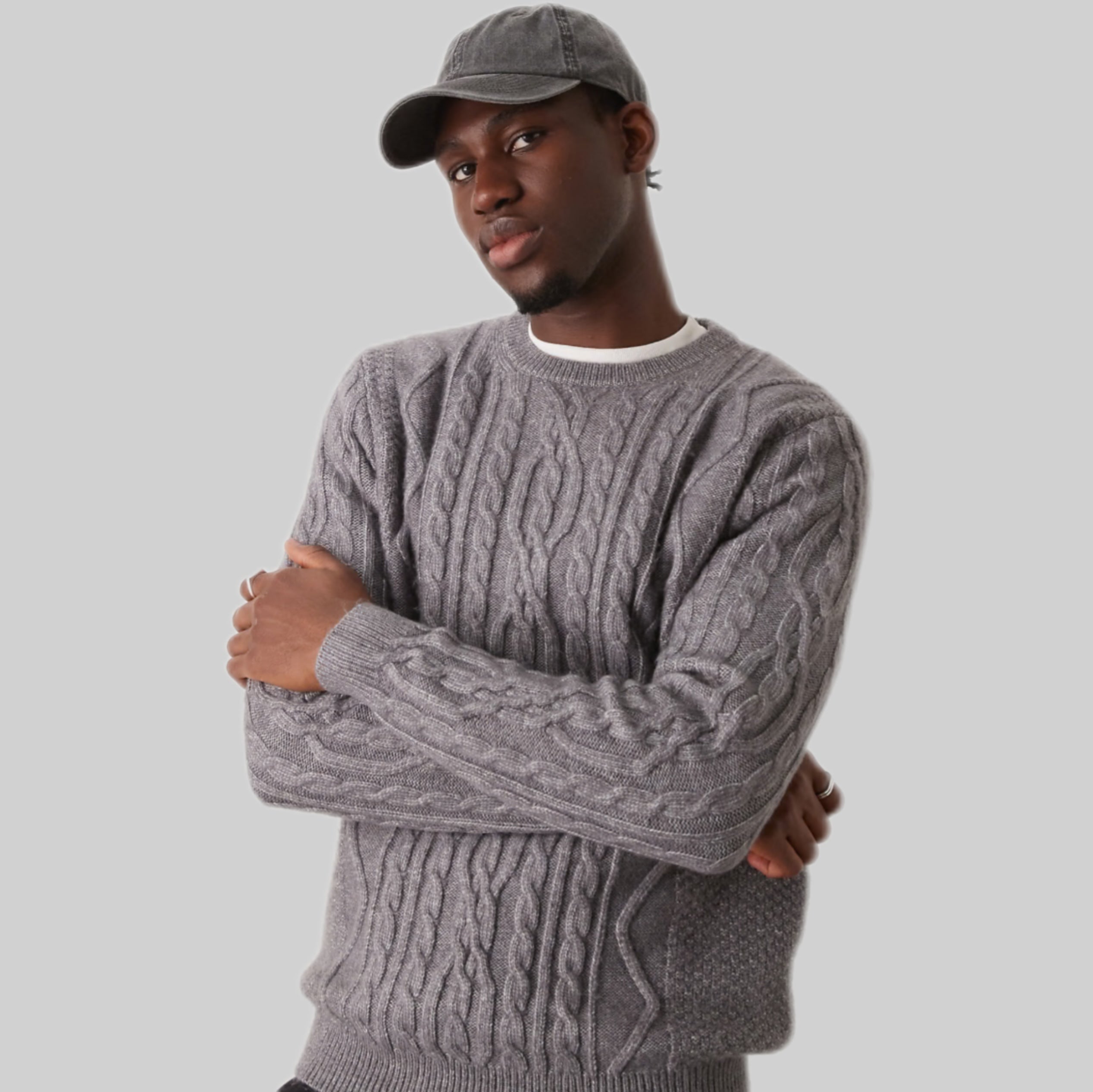 Heavyweight Cable Knit Crew Neck Sweater In Charcoal