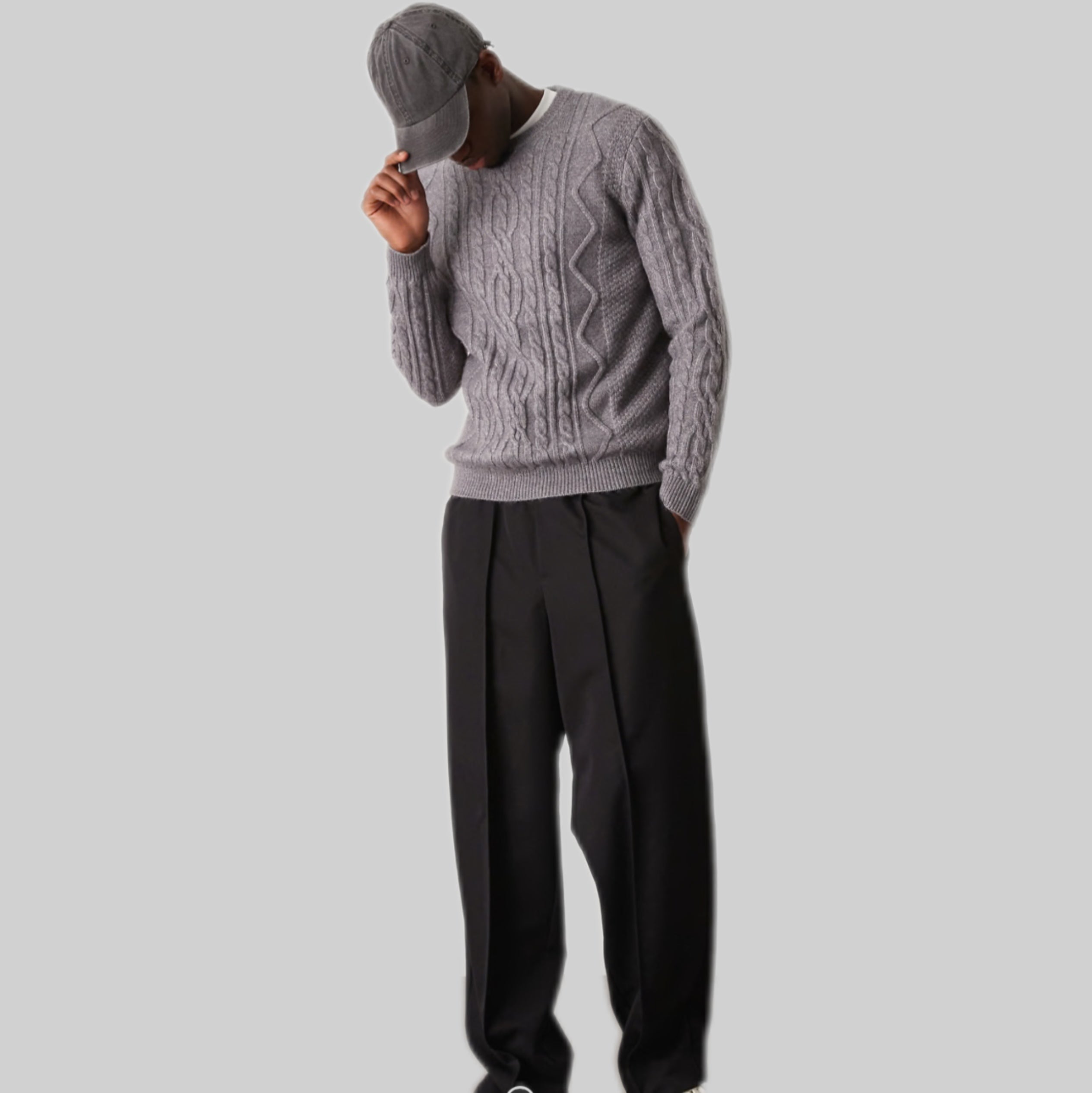 Heavyweight Cable Knit Crew Neck Sweater In Charcoal