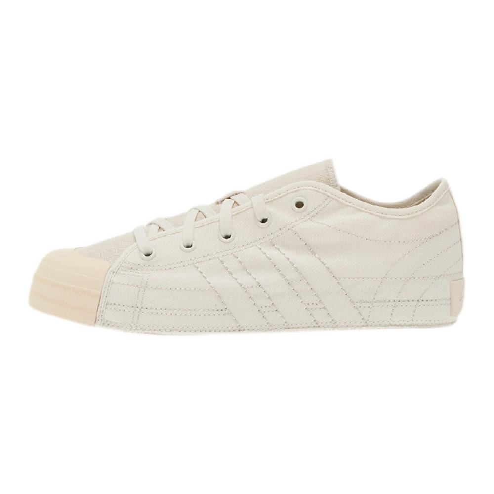 Nizza Lo Canvas sneakers in Core White