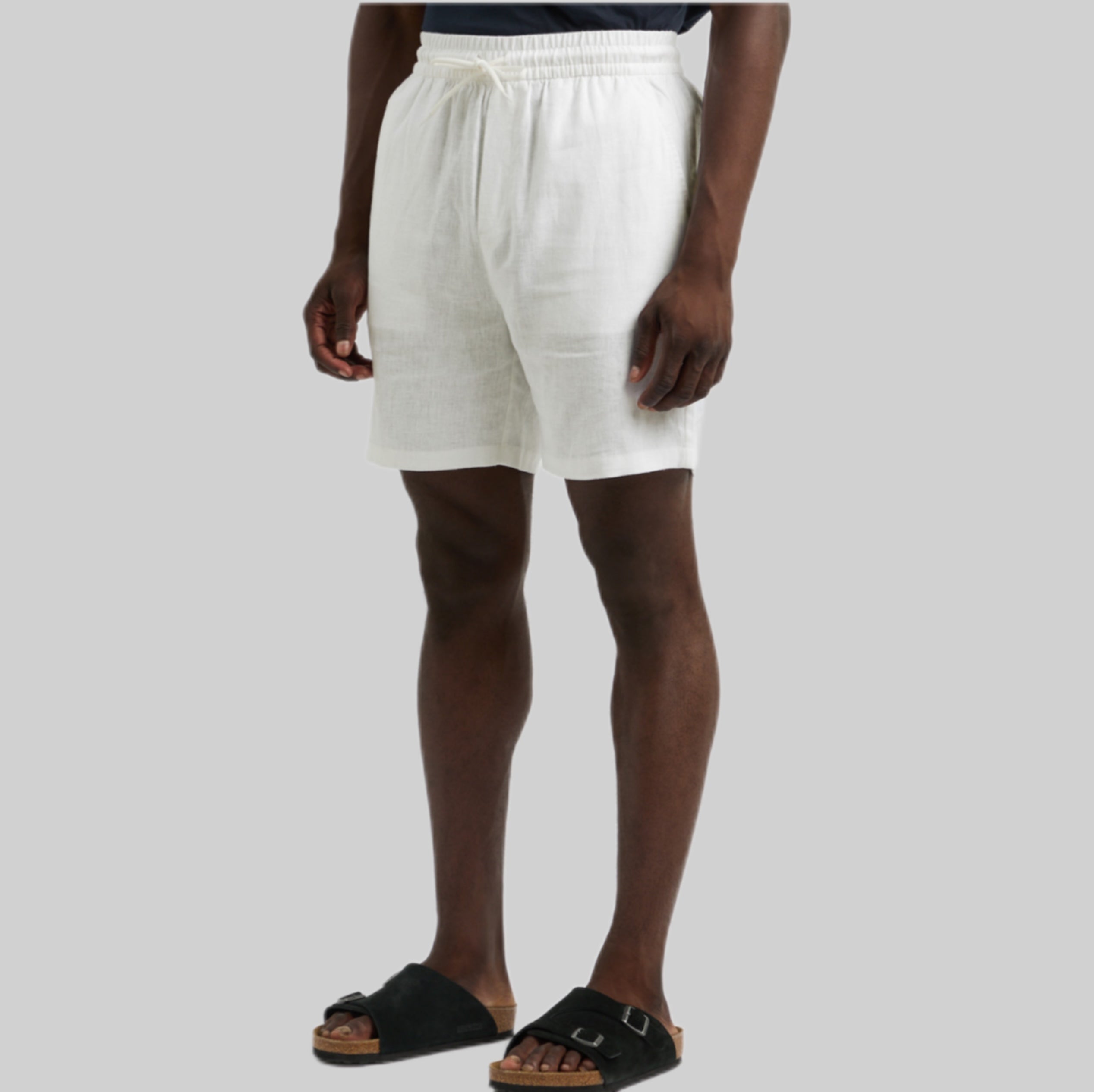 LES DEUX shorts, linen, frontside, men, white, model