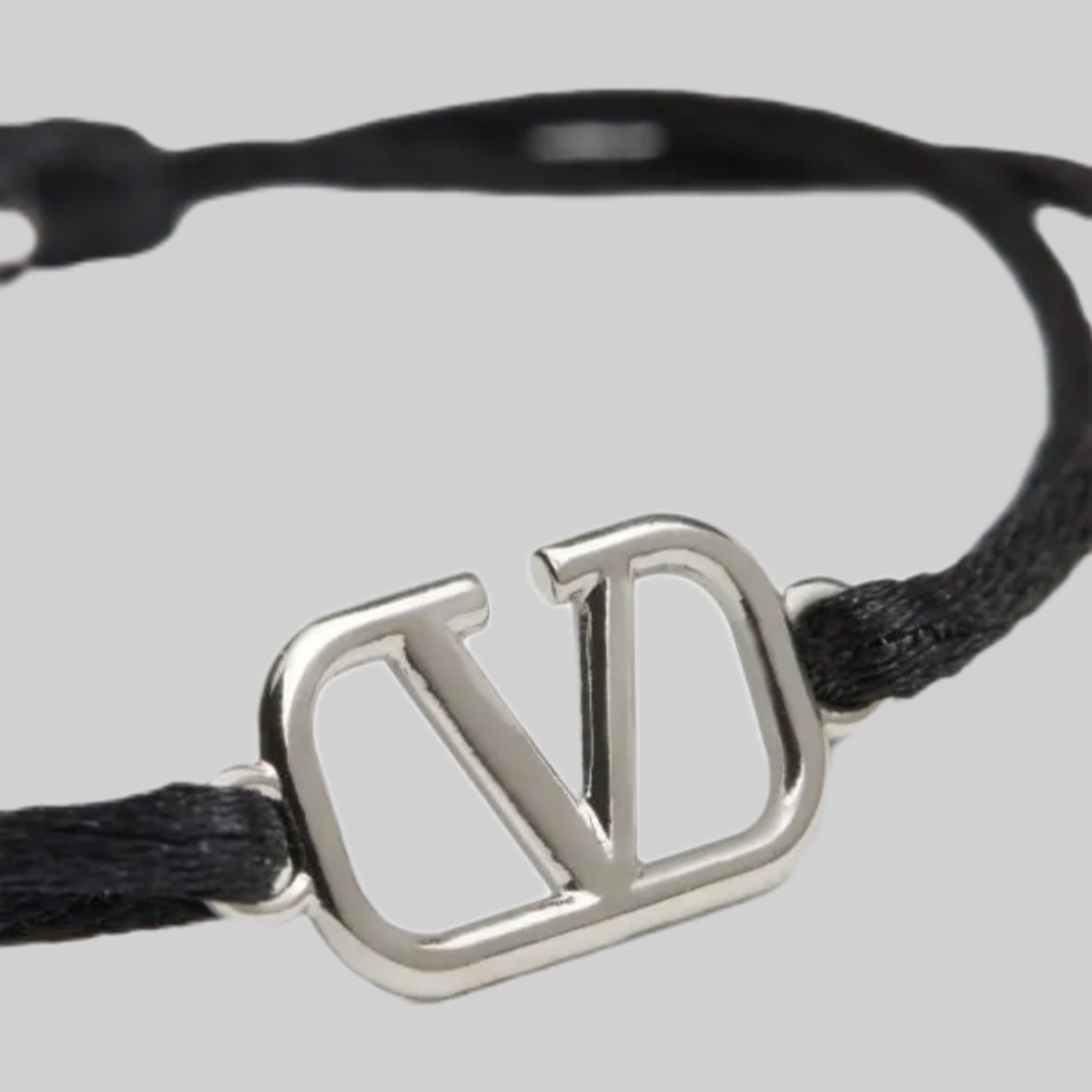 Valentino Garavani bracelet, black, detaild