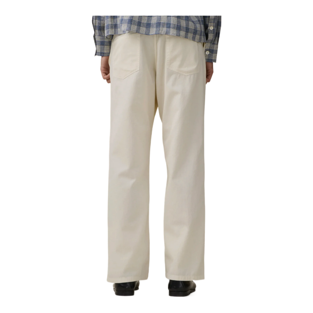 Genua Ivory