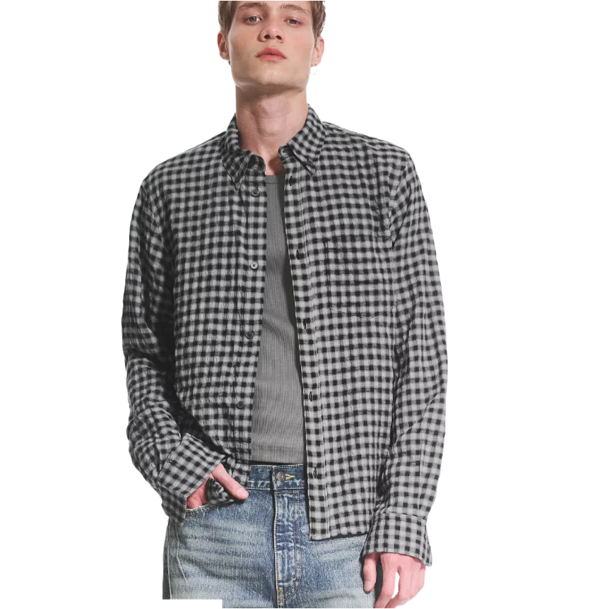 Structured Long-Sleeved Buttoned Shirt