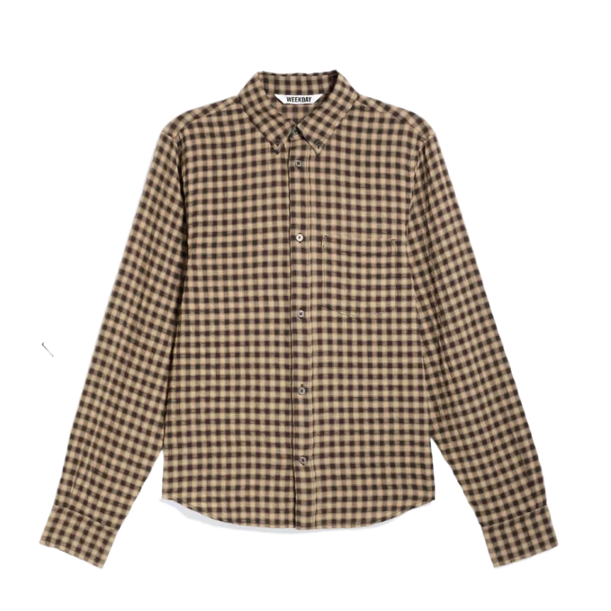 Structured Long-Sleeved Buttoned Shirt