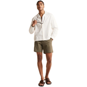 Boxy Shirt in White – Flat Collar & Relaxed Fit