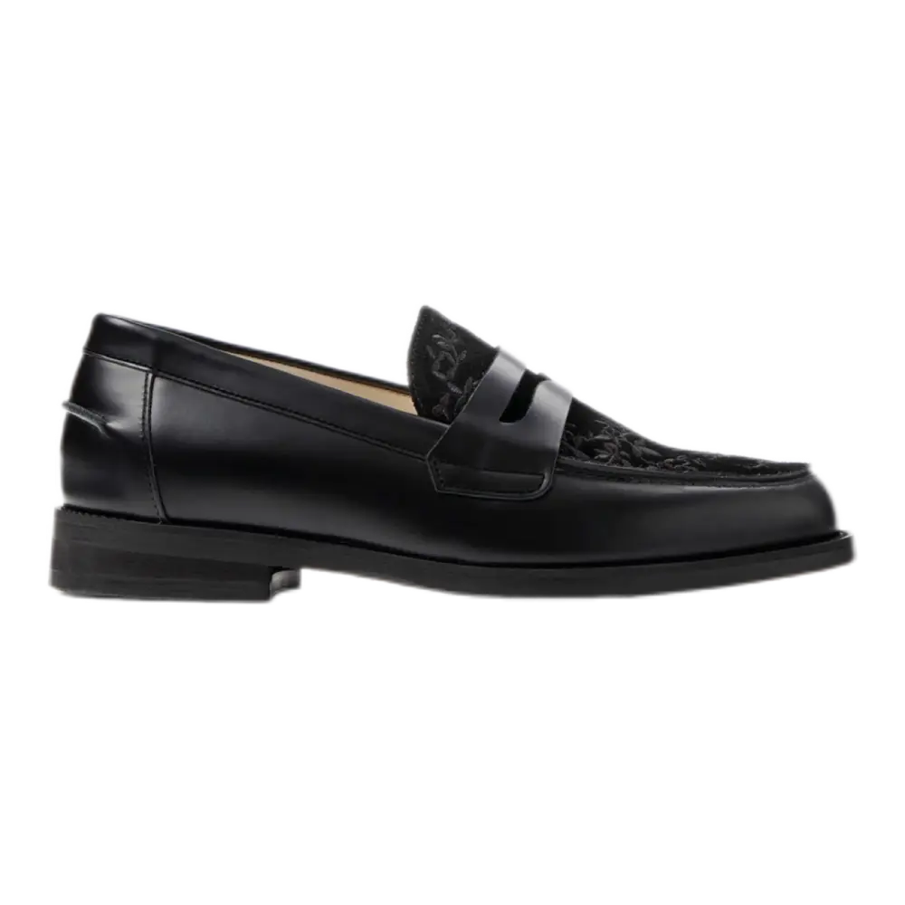 Wilde Black Vine Penny Loafer